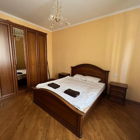 Central House إلفيف المظهر الخارجي الصورة