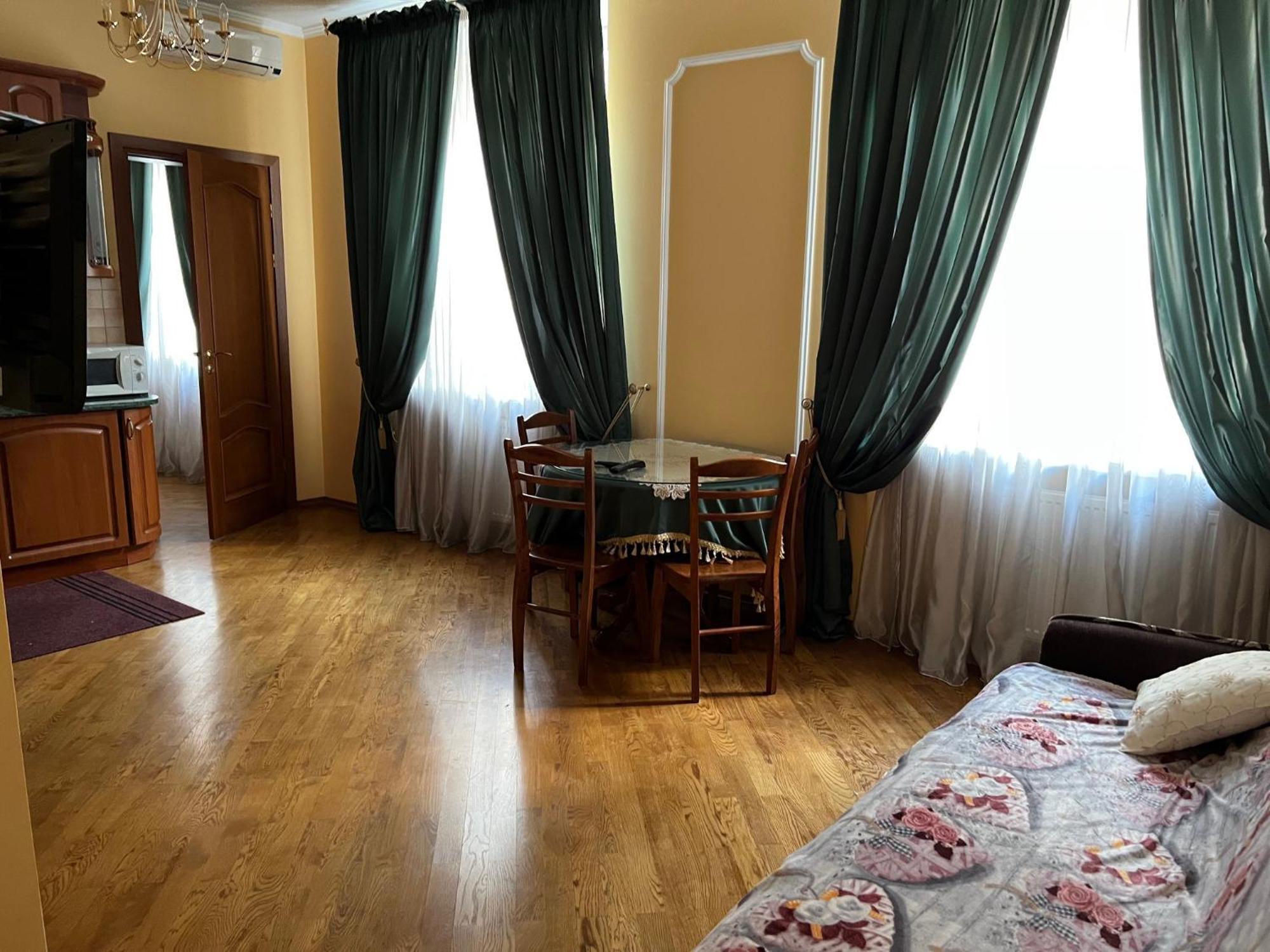 Central House إلفيف المظهر الخارجي الصورة